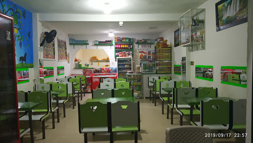 Heladeria Y Comidas Rapidas Mis Antojos