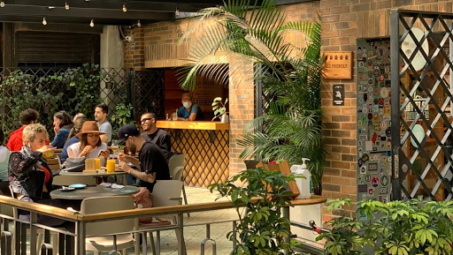 PERGAMINO Café Via Primavera, Medellín