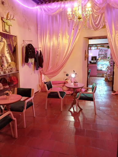 Herencia Rosa Cafe
