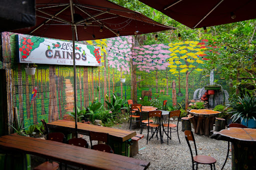 Cainos Café Bar