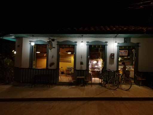 PLAZA DEL CAFÉ La Estación