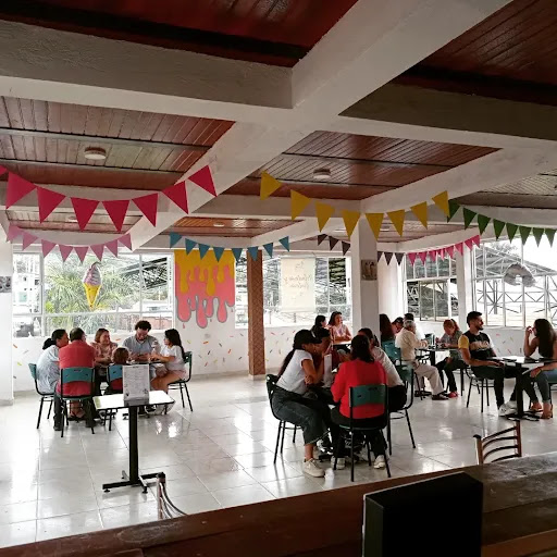 DULCE CAPRICHO HELADERIA Y FRUTERIA