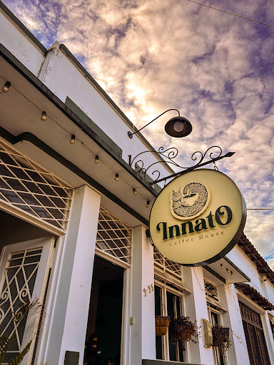 Innato Coffe House café Restaurante postres