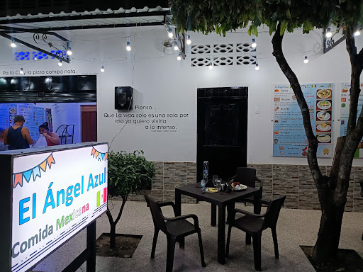 El ángel azul comida mexicana