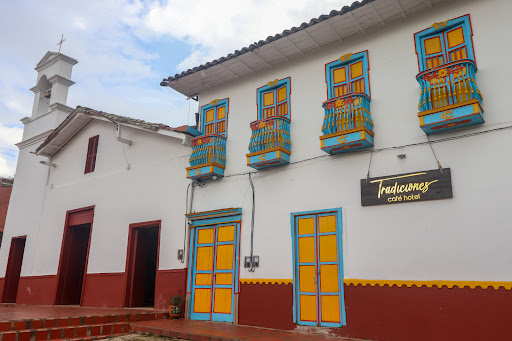 Tradiciones Café Hotel