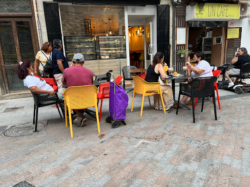 Colombiapan Mercat Valencia Comida Latina