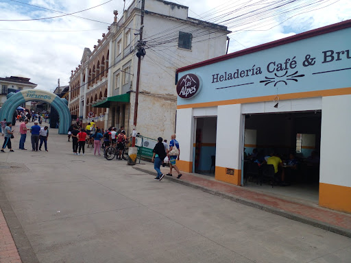 Heladería, Café y Brunch Los Alpes