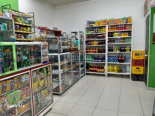 Salón de onces Royal coffe